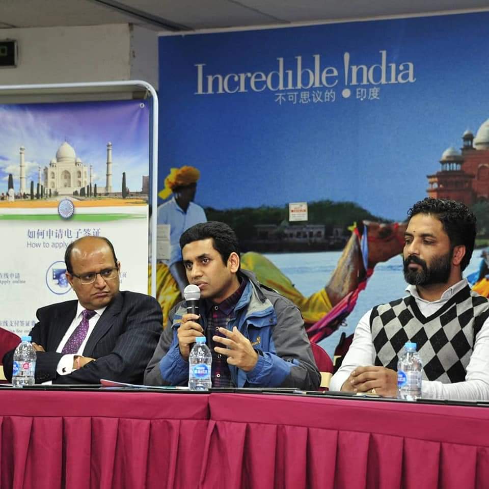 “Incredible India” (不可思议的印度) panel discussion with consular representatives